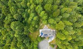 1346 Diamond Dr, Arcata, CA 95521