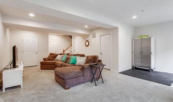 915 HALL STATION Dr, Bowie, MD 20721