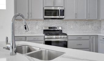 6214 SEA AMBER Ln, Apollo Beach, FL 33572