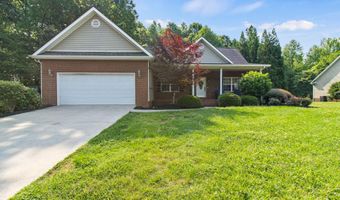 104 Shadows Lawn Dr, Athens, TN 37303