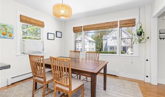 92 Franklin St, Bristol, RI 02809