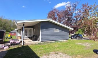 1240 N Main St, Altura, MN 55910