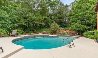 4 Wilbur Rd, Lincoln, RI 02865