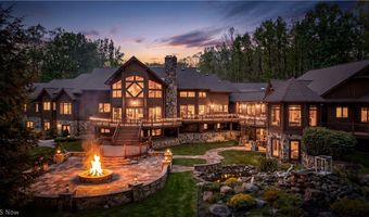805 Cascades Dr, Aurora, OH 44202