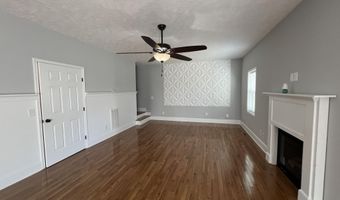 127 Lightwater Dr, Aberdeen, NC 28315