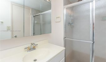 2780 NE 183rd St 901, Aventura, FL 33160