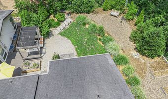 1402 Bardstown Trl, Ann Arbor, MI 48105