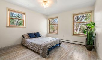 5 Ben Farnsworth Rd, Brookline, NH 03033