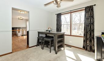 672 Garys Dr, Antioch, IL 60002