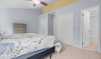 21196 WINDING BROOK Sq, Ashburn, VA 20147