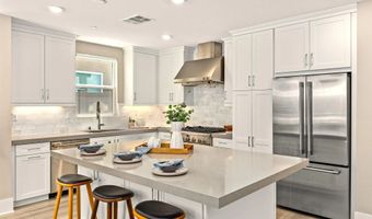 3979 Shasta St, San Diego, CA 92109