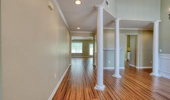 831 Vandenburg Dr, Boiling Springs, SC 29316