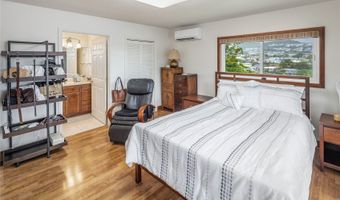 1315 Kupau St, Kailua, HI 96734