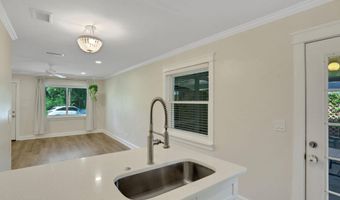 553 DAVID St, Atlantic Beach, FL 32233