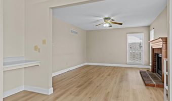 1114 Arbor Spring Ct, Ballwin, MO 63021
