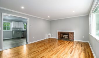 17 Alan Ave, Danbury, CT 06811