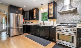 748 Lower River Rd, Lincoln, RI 02865