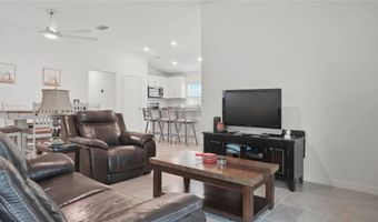707 Chestnut Ln, Auburndale, FL 33823