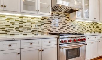 2580 Peterson Creek Dr, Santa Rosa, CA 95403