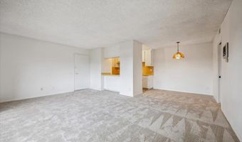 5700 Baltimore Dr 232, La Mesa, CA 91942