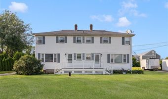 9 Chestnut Hill Rd B, Middletown, RI 02842