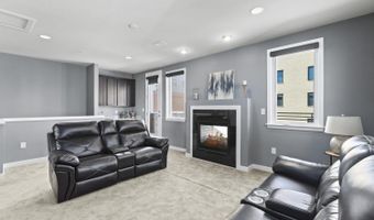 120 CAMBRIA Walk, Alexandria, VA 22304