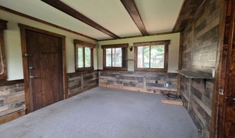 1904 W 19th Ave, Arkdale, WI 54613