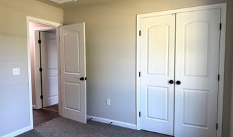 100 FAIRFAX Ln 82, Dover, DE 19901