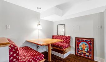 3602 SOUTH Pl #2, Alexandria, VA 22309