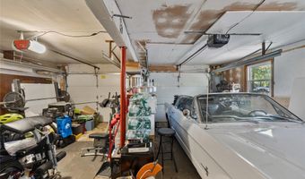 19 Apple Blossom Ct, Airmont, NY 10952