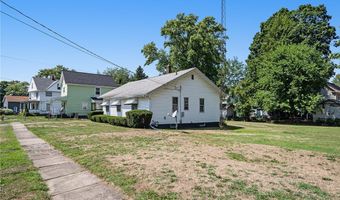 907 W 50th St, Ashtabula, OH 44004