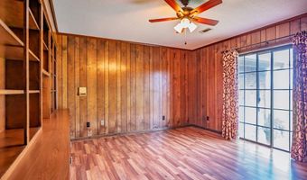 5042 Dummyline Rd, Batesville, MS 38606