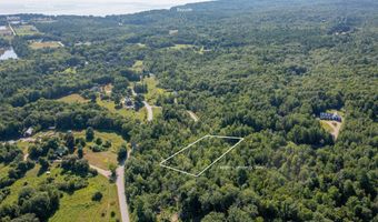 15 Bowling Green Ln, Belfast, ME 04915