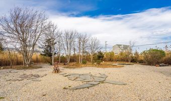 54 BEACH Ave, Bayville, NJ 08721