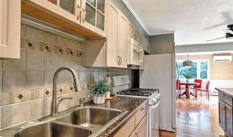 21 Carpenter Ave, Barrington, RI 02806