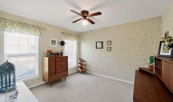 222 W HOPE Ct, Bear, DE 19701