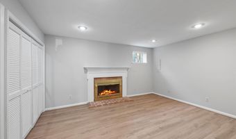 299 S PICKETT St, Alexandria, VA 22304