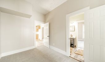 814 W 5th St, Anderson, IN 46016