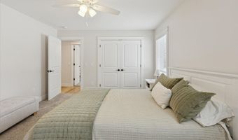 8370 Lakeview Rd, Alanson, MI 49706