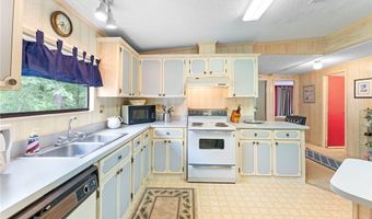 2423 Oak Village Rd, Akron, AL 35441