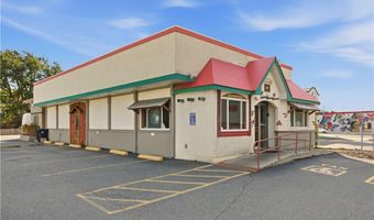 651 W Main Rd, Middletown, RI 02842