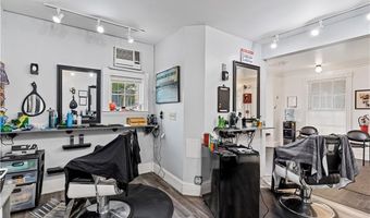 74 Maple Ave, Barrington, RI 02806