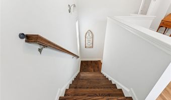 7330 Winthrop Rd, Alpharetta, GA 30005