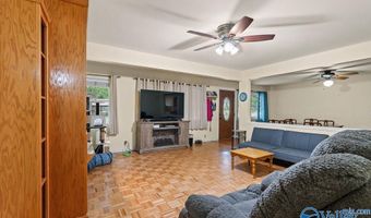 615 6th St NE, Arab, AL 35016