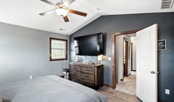 2723 4th Ave SE, Altoona, IA 50009