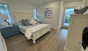 281 7th St, Avalon, NJ 08202