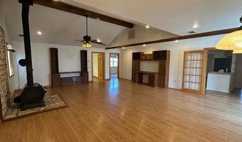 1013 Peachtree Cir, Alpine, TX 79830