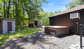 208 New Rd, Arundel, ME 04046
