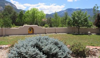 8 Juan Martinez Rd, Arroyo Seco, NM 87580