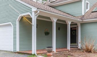 37 Standish Way, Amherst, NH 03031